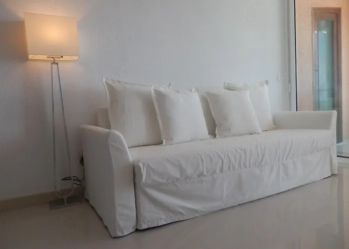 Acapulco Апартаменти *